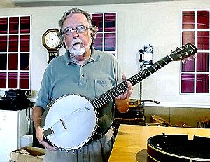 Paul presenting a video about a Davison 6-string banjo he's getting ready to reassemble and pass on.  Click to see the video.