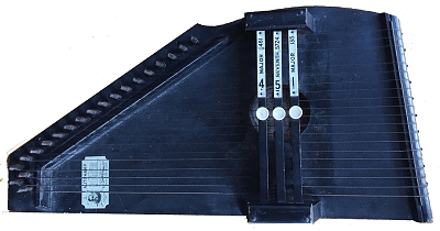 Early 3-chord Zimmerman autoharp, capable of playing C, F, and G7.  Click for bigger photo.